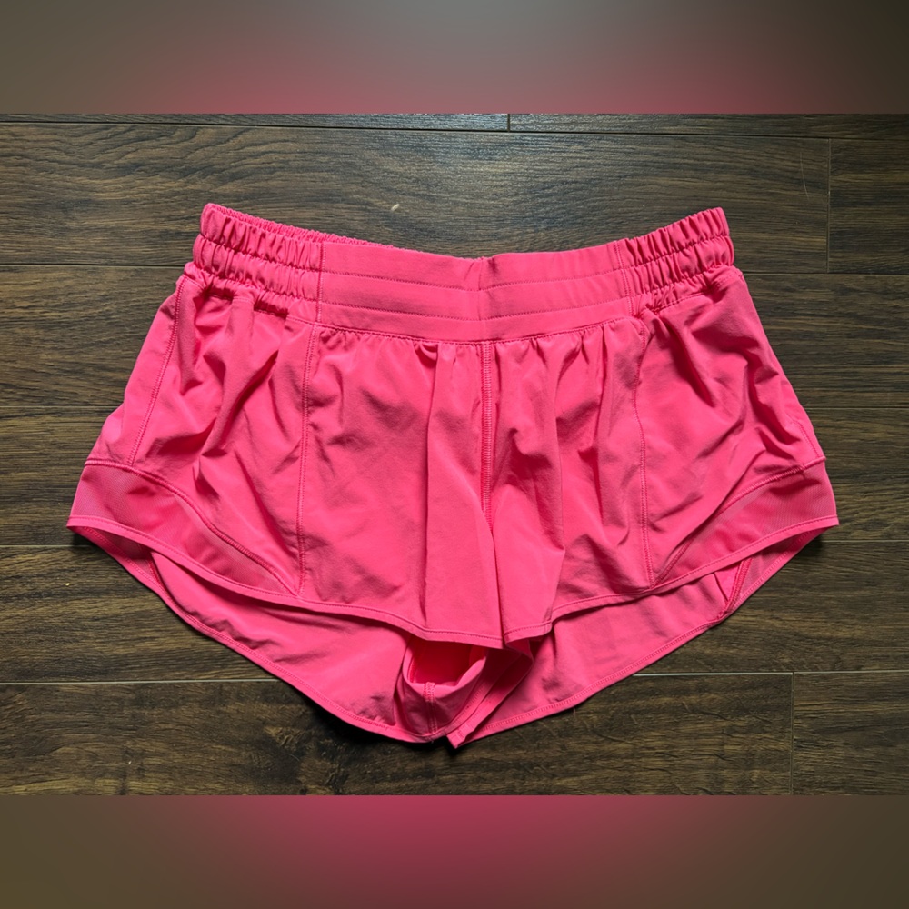 Hotty totty 2.5 low rise short lululemon